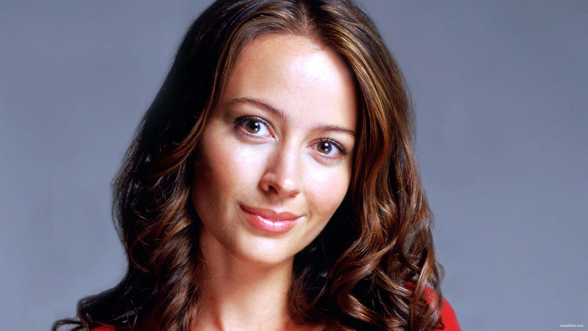 Download this Amy Acker Smile picture